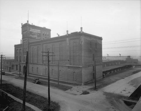 PIC-3-Reifel_s-brewery-once-it-became-Carling-O_Keefe